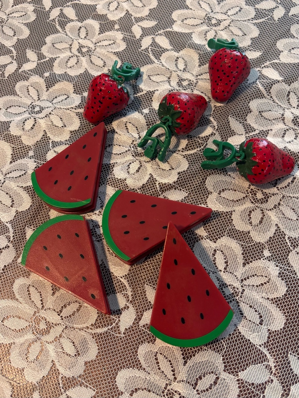 Very sweet vintage Strawberry and watermelon Tablecloth Weights/clips set .